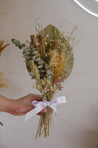 Hand-tied Mini Bouquet